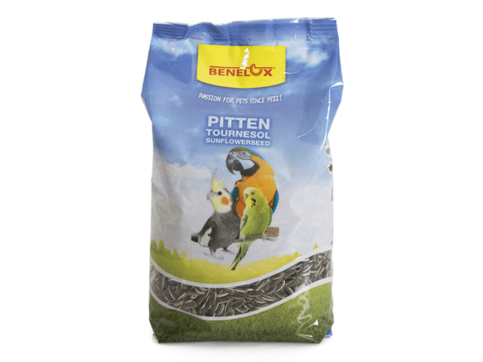 GESTREEPTE PITTEN 700 G